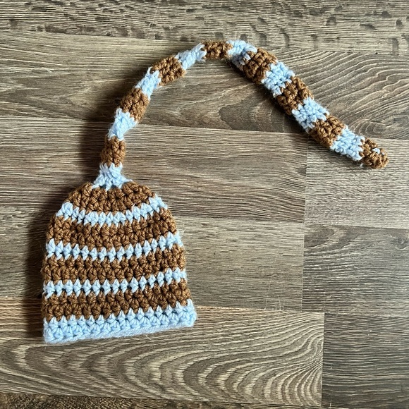 New born baby boy hat - Picture 2 of 2